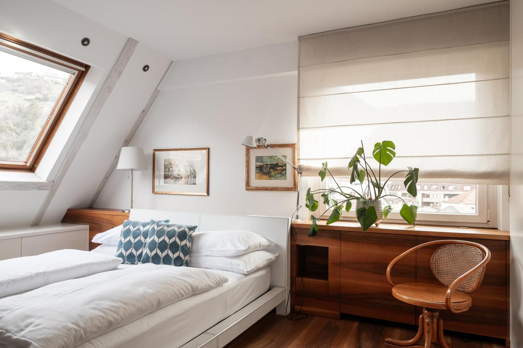 Penthouse Suite,439316472:JPEG